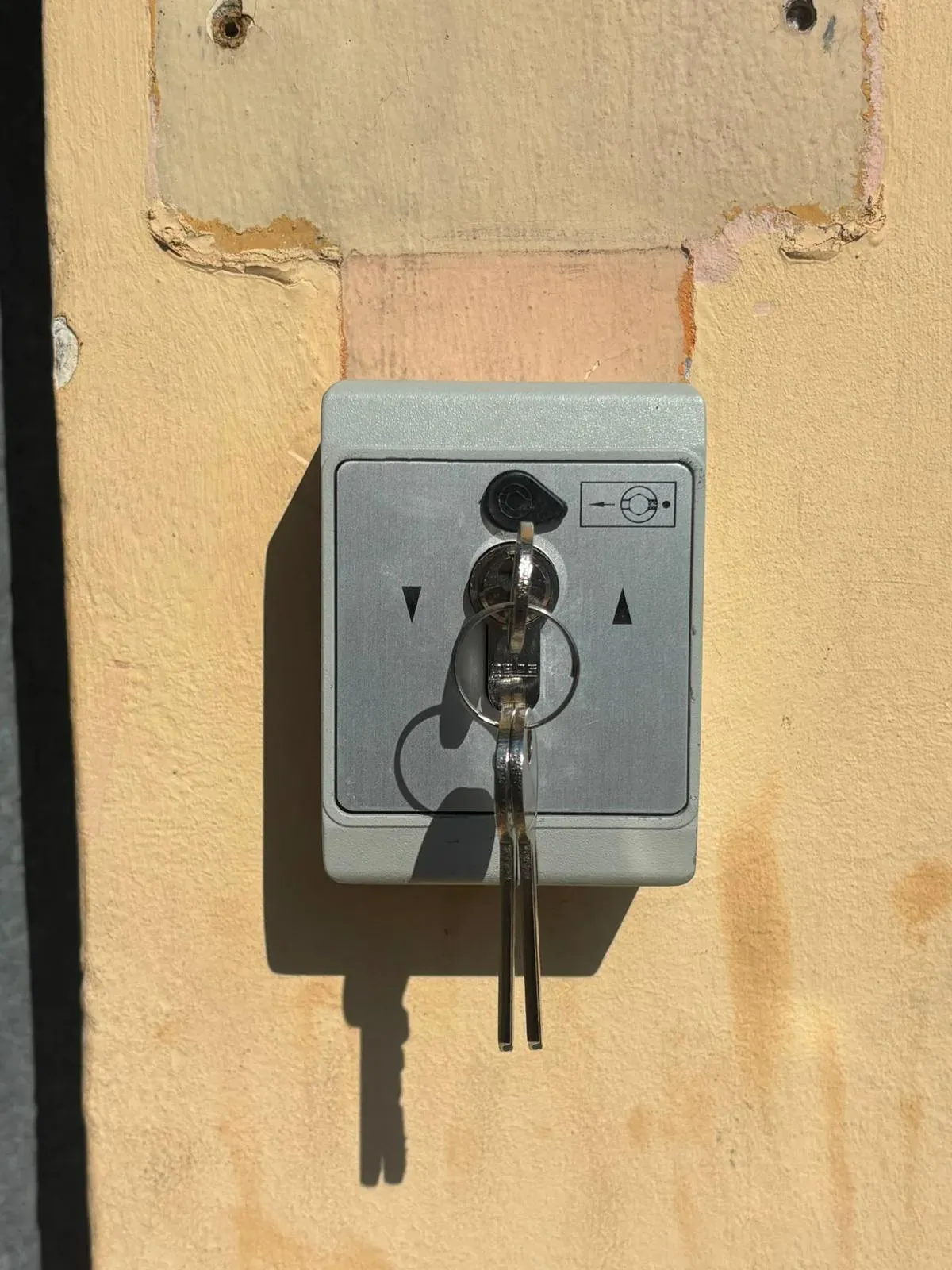 Motorisation de rideau métallique à Dijon